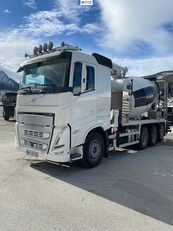 бетон миксер Volvo FH500 8x4 tridem combi truck w/ drum and pump