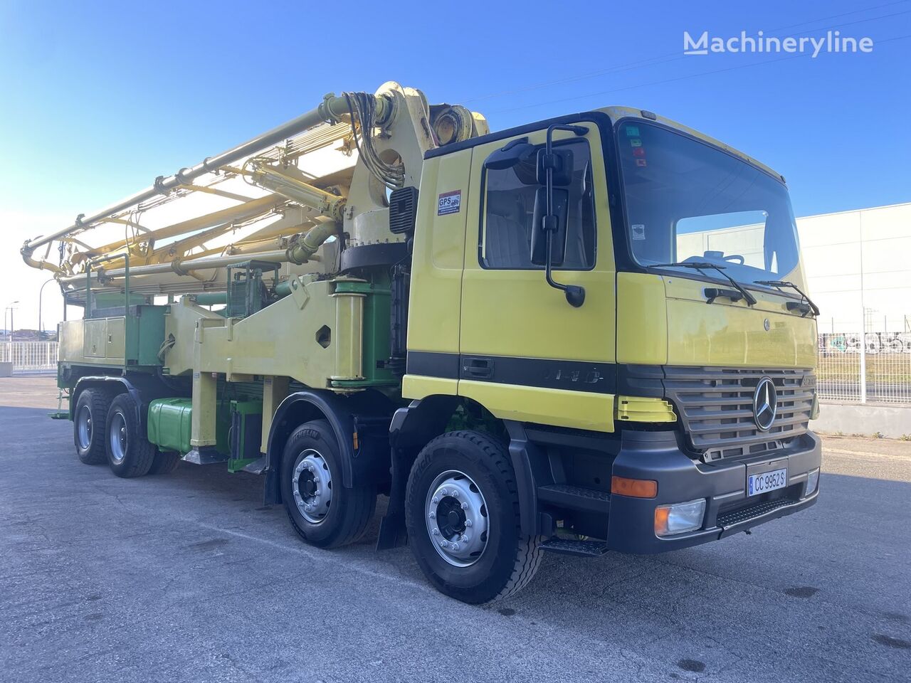 бетон-помпа Schwing 42-4  на шаси Mercedes-Benz Actros 4140