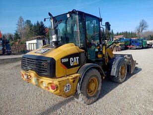 челен товарач Caterpillar Cat 906h