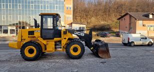 челен товарач JCB 422 ZX as new with only 600 hrs ECOMAX