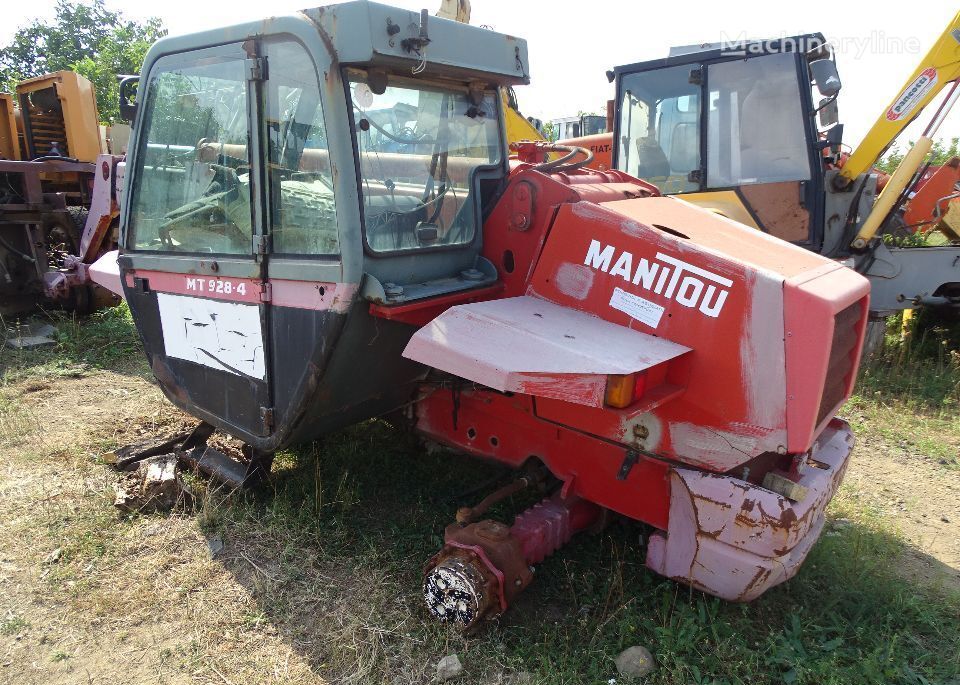 челен товарач Manitou  MT 928-4 на резервни части