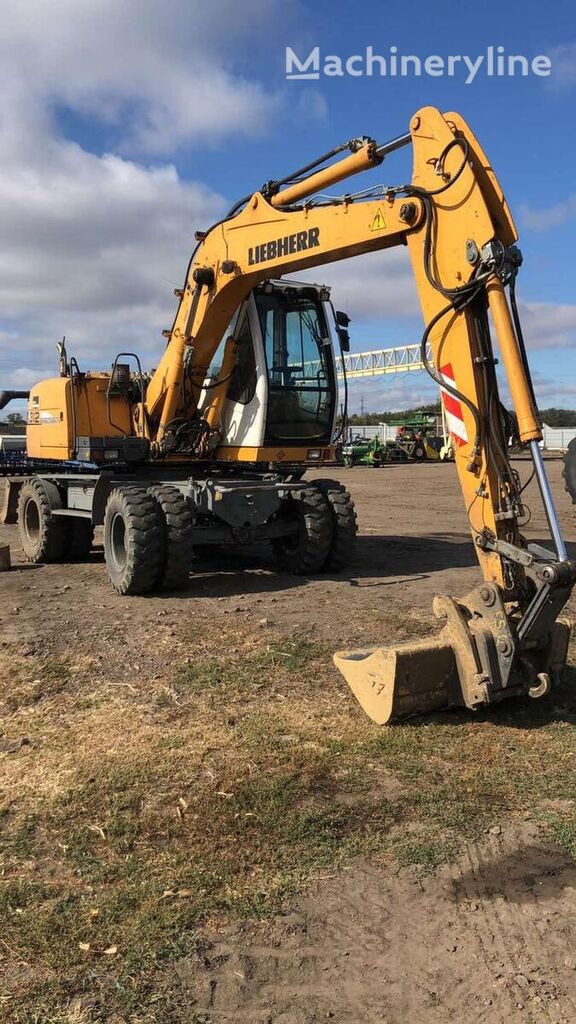 колесен багер Liebherr A312